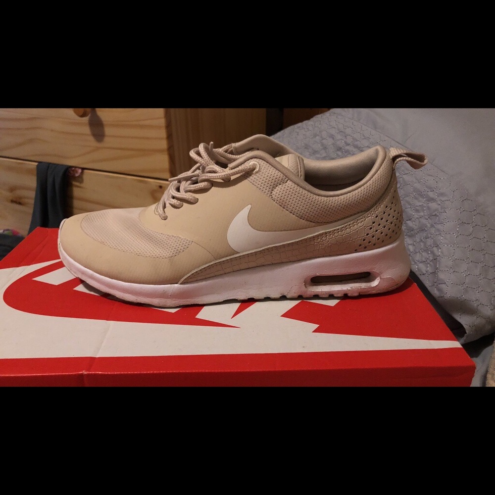 Nike air Thea